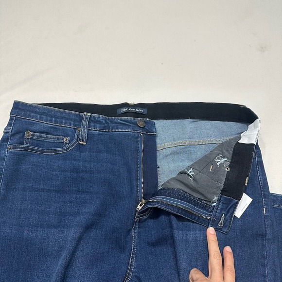 Calvin Klein Jeans High Rise Demi Boot Cut Medium Wash Jeans NWT Womens sz 20 W - Picture 11 of 16
